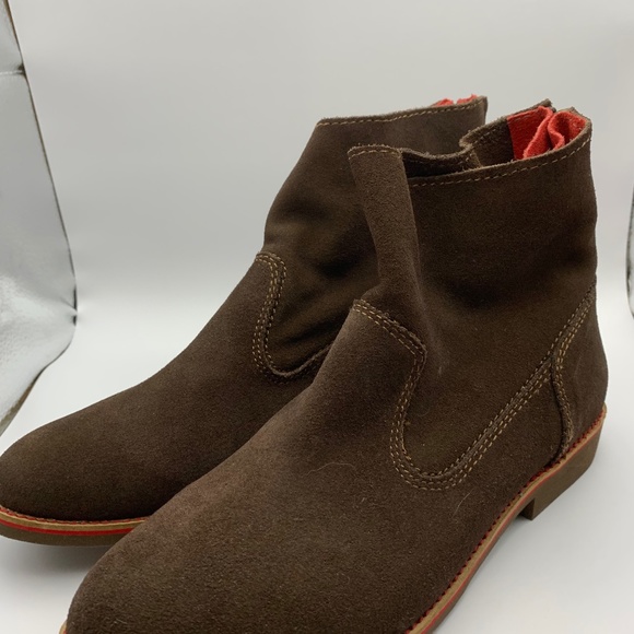 Yellow Box Brown Ankle Boots with Red Accents - Picture 1 of 3